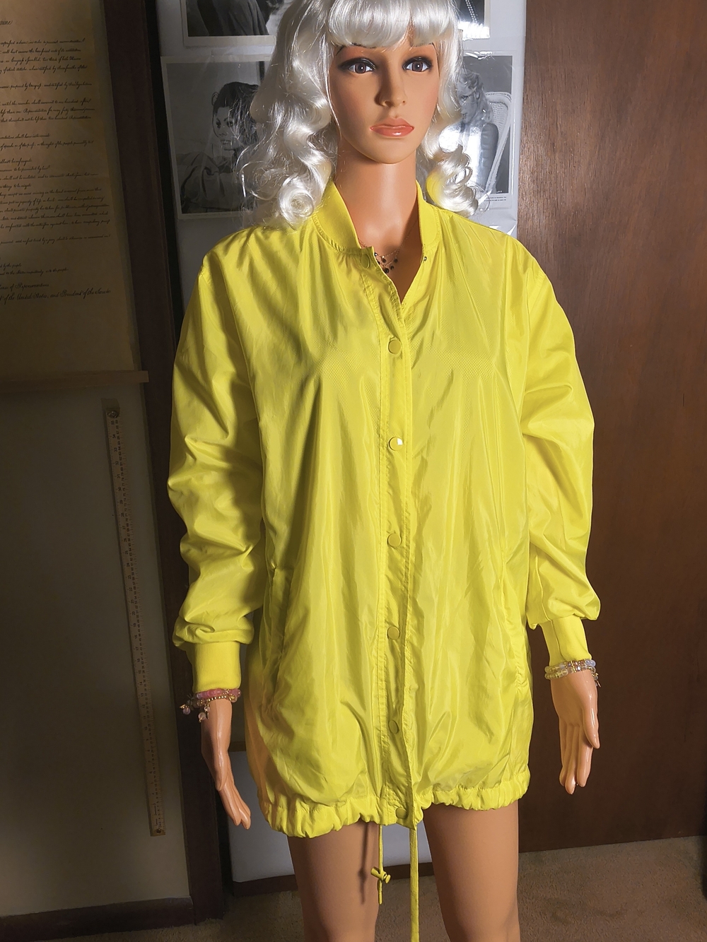 Forever 21 Neon Yellow Windbreaker Jacket Women’s S Lightweight Snap Front - Picture 5 of 16